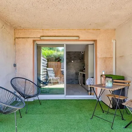 Apartment Studio Renove, Piscine, Parking, Climatisation