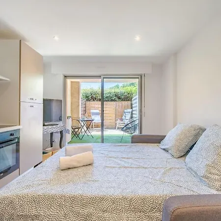 Apartment Studio Renove, Piscine, Parking, Climatisation Villeneuve-Loubet