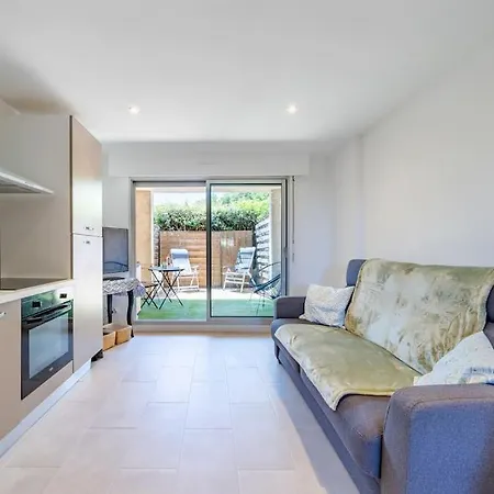 Studio Renove, Piscine, Parking, Climatisation Apartman Villeneuve-Loubet